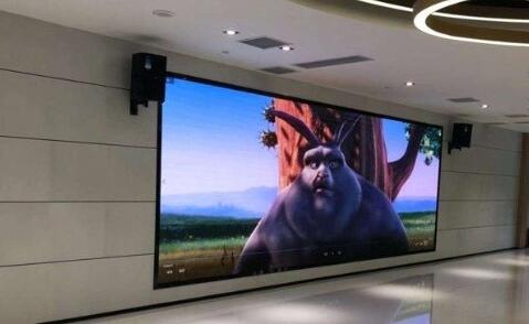 led顯示屏廠家：室內(nèi)全彩屏有哪些優(yōu)點(diǎn)？